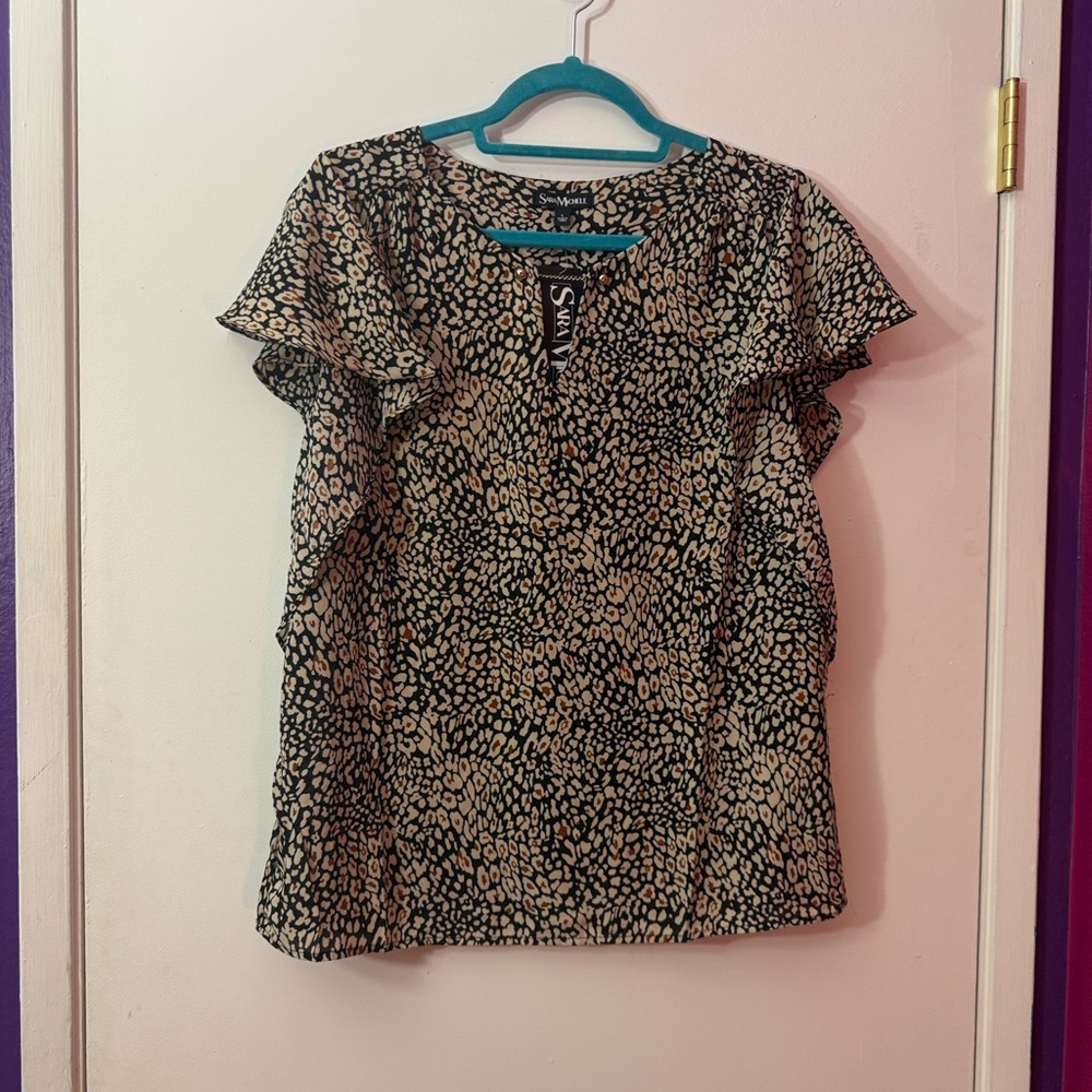 Sara Michelle Black and Cream Patterned Blouse